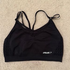 Black gym shark sports bra